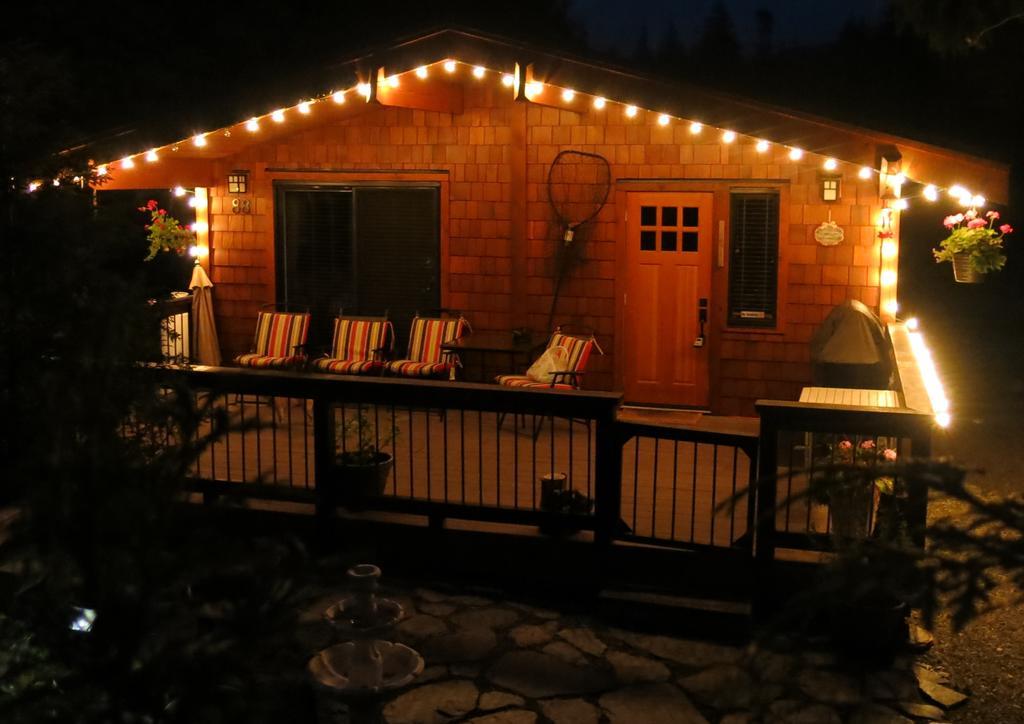 A Shack In The Woods Villa Port Renfrew Exterior photo
